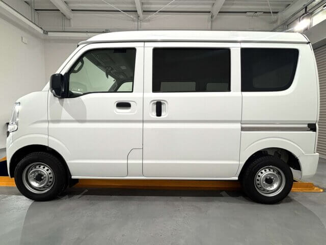 2023 SUZUKI EVERY VAN