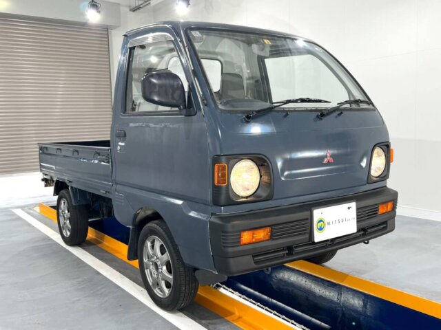 1993 MITSUBISHI MINICAB TRUCK