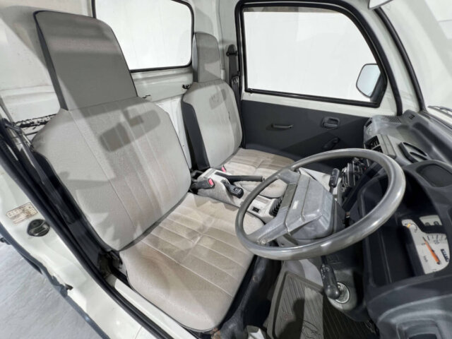 1993 MITSUBISHI MINICAB TRUCK