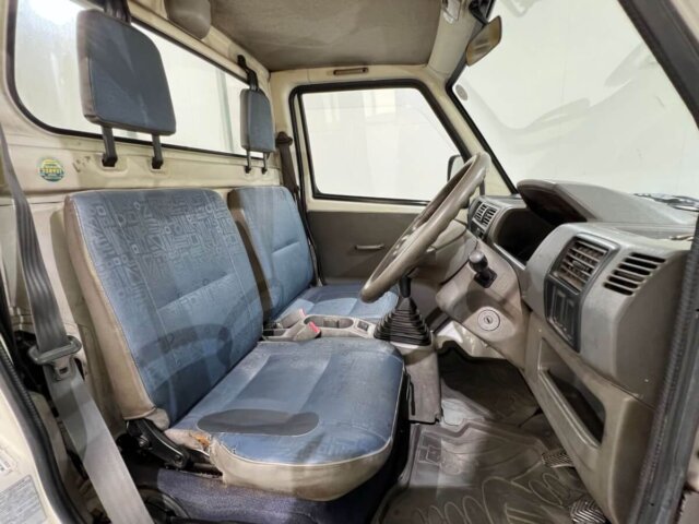 1999 MITSUBISHI MINICAB TRUCK