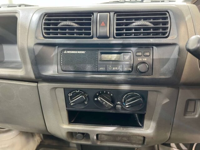 1999 MITSUBISHI MINICAB TRUCK