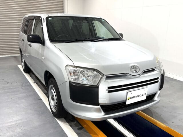 2018 TOYOTA SUCCEED VAN