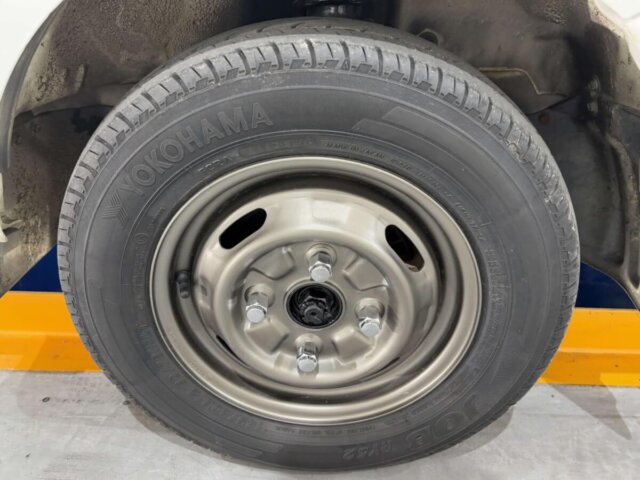 1998 MITSUBISHI MINICAB TRUCK