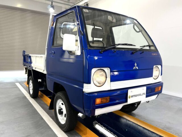 1990 MITSUBISHI MINICAB DUMP