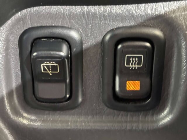 1999 DAIHATSU MIRA GINO