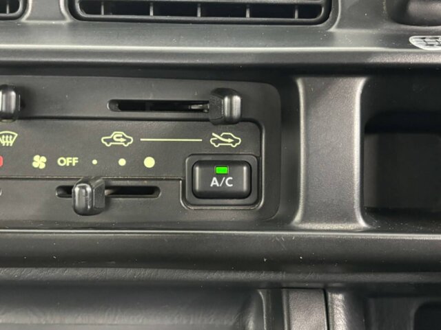 2000 DAIHATSU HIJET TRUCK