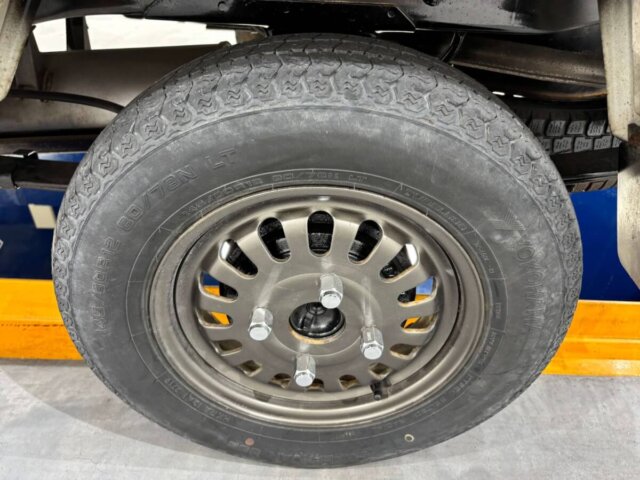 1998 MITSUBISHI MINICAB TRUCK