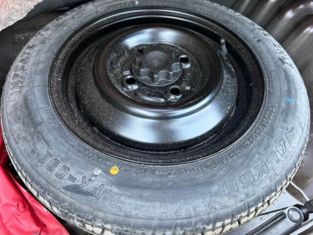 2000 DAIHATSU MIRA GINO