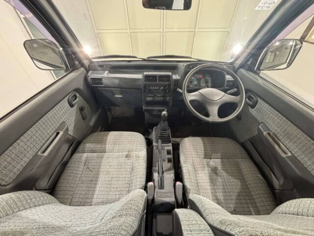 1993 MITSUBISHI MINICAB VAN