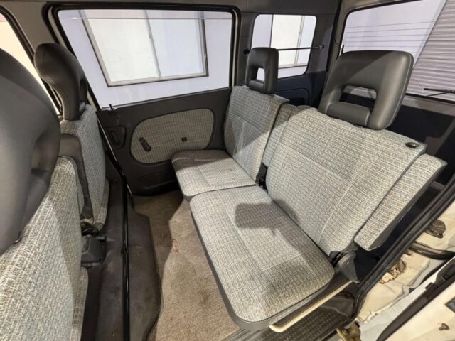 1993 MITSUBISHI MINICAB VAN