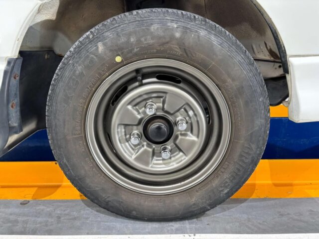 1993 MITSUBISHI MINICAB VAN