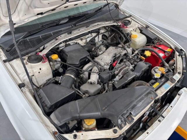 2000 SUBARU LEGACY B4