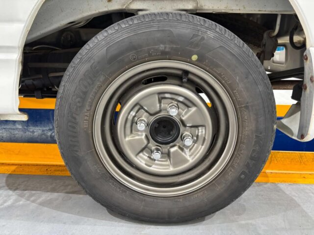 1993 MITSUBISHI MINICAB VAN