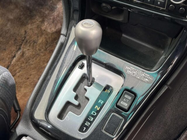 2000 SUBARU LEGACY B4