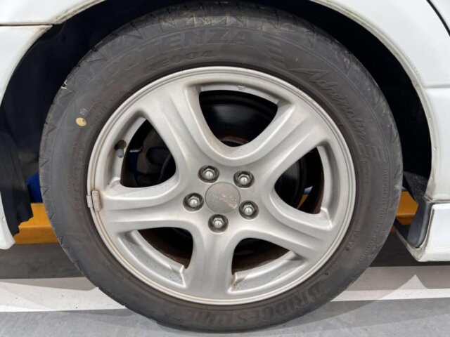 2000 SUBARU LEGACY B4