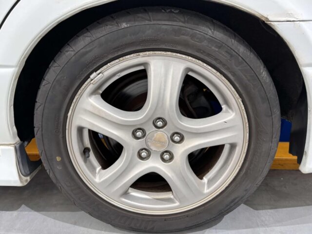 2000 SUBARU LEGACY B4