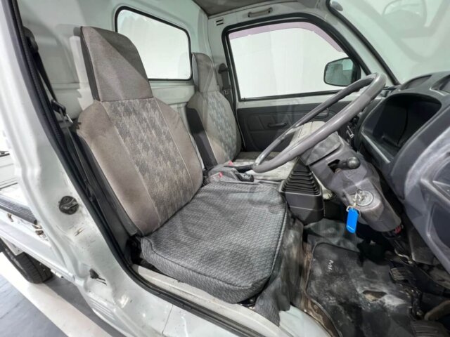 1994 MITSUBISHI MINICAB TRUCK