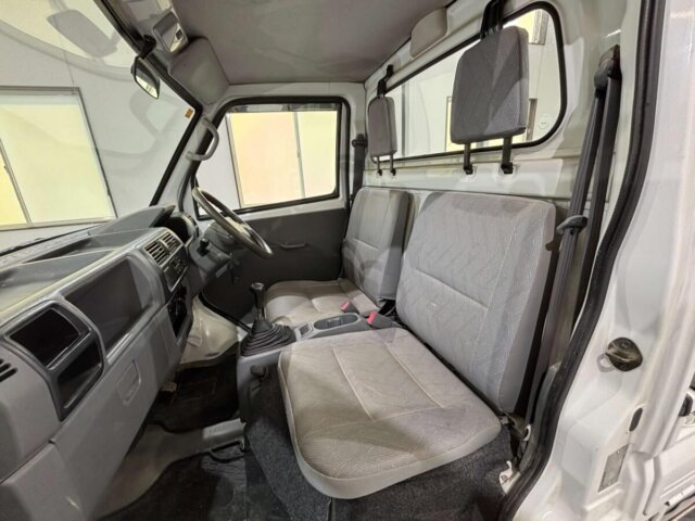 2000 MITSUBISHI MINICAB TRUCK