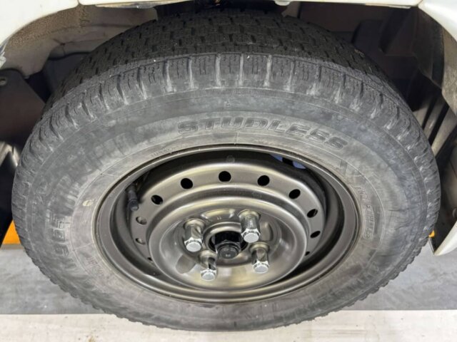 2000 MITSUBISHI MINICAB TRUCK