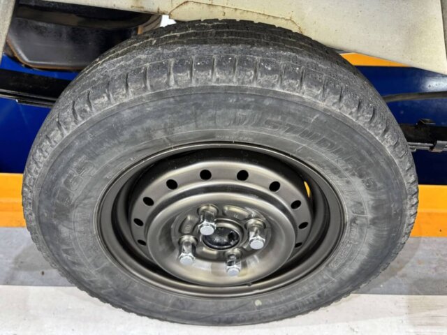 2000 MITSUBISHI MINICAB TRUCK