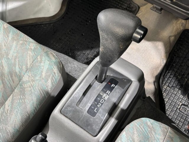 2000 MAZDA SCRUM TRUCK