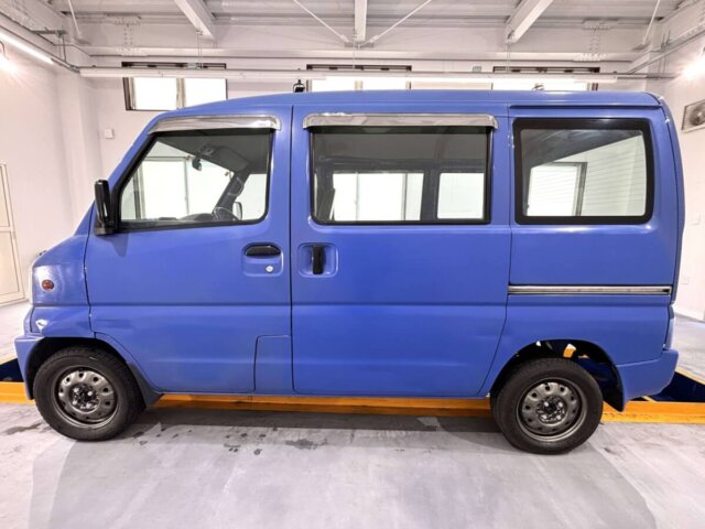 1999 MITSUBISHI MINICAB VAN