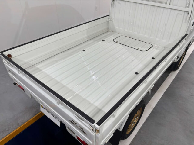 1998 MITSUBISHI MINICAB TRUCK