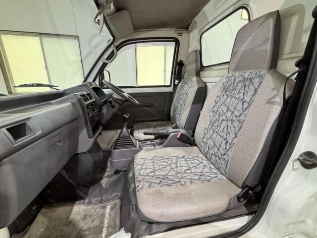 1998 MITSUBISHI MINICAB TRUCK