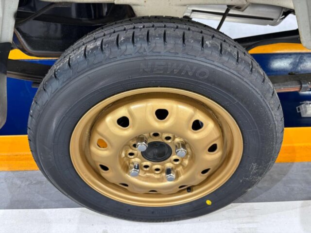 1998 MITSUBISHI MINICAB TRUCK