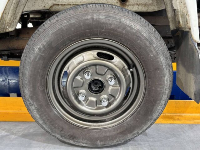 1998 MITSUBISHI MINICAB TRUCK