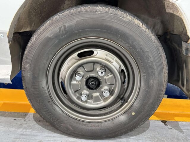 1998 MITSUBISHI MINICAB TRUCK