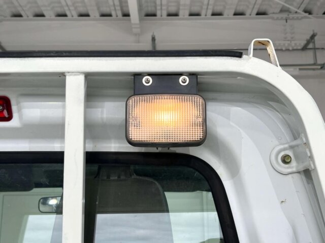 1999 MITSUBISHI MINICAB TRUCK