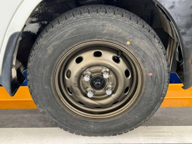 1999 MITSUBISHI MINICAB TRUCK