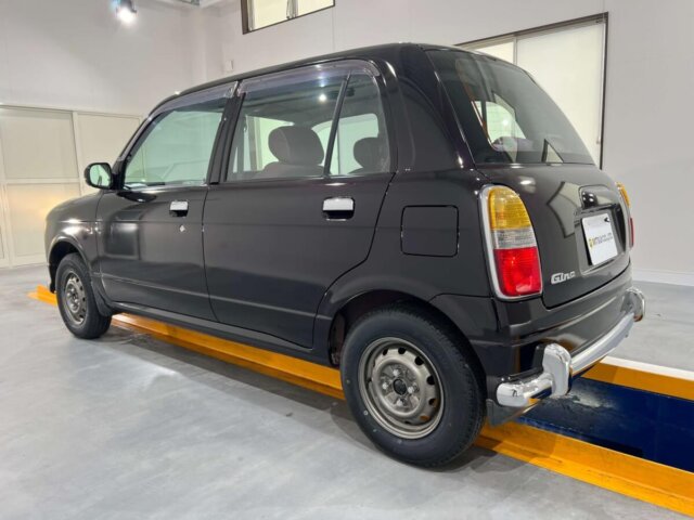 2000 DAIHATSU MIRA GINO