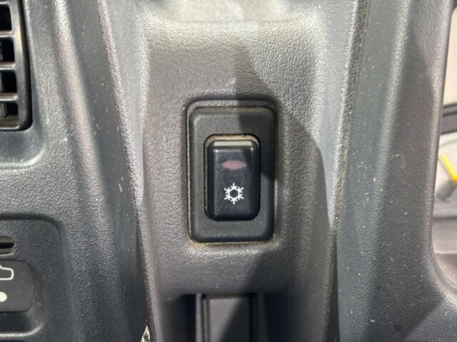 1997 MITSUBISHI MINICAB TRUCK