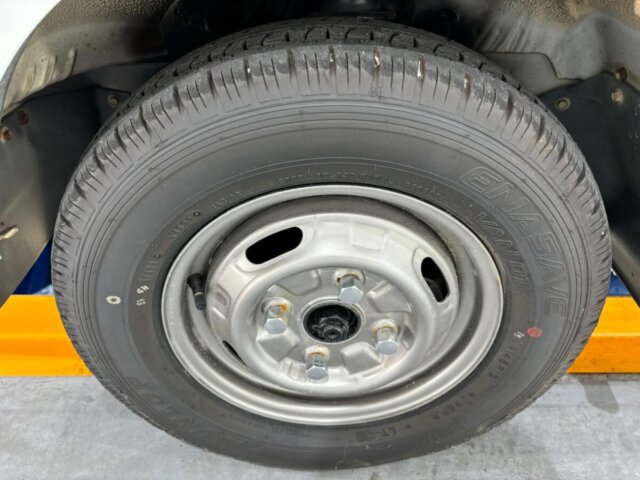 1993 MITSUBISHI MINICAB VAN