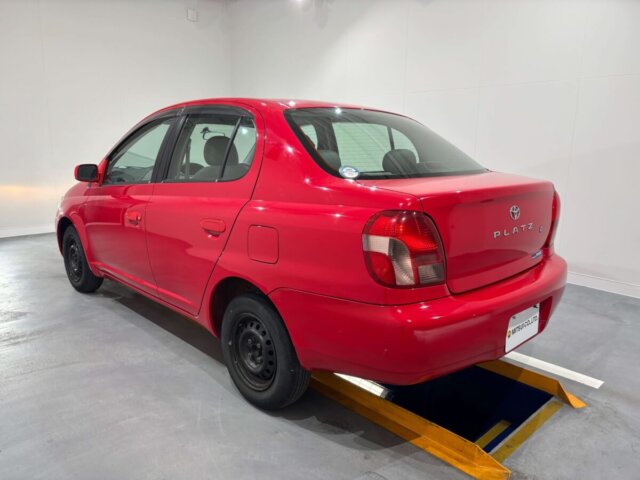 2000 TOYOTA PLATZ
