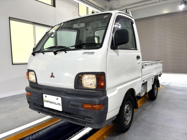 1997 MITSUBISHI MINICAB TRUCK
