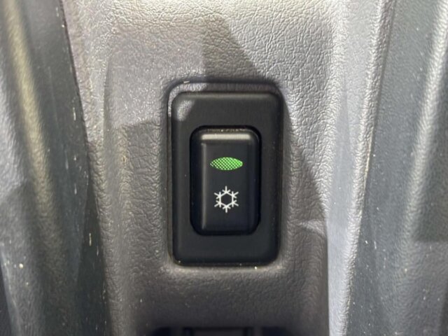 1997 MITSUBISHI MINICAB TRUCK