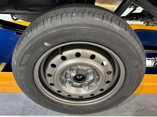 2000 DAIHATSU HIJET TRUCK