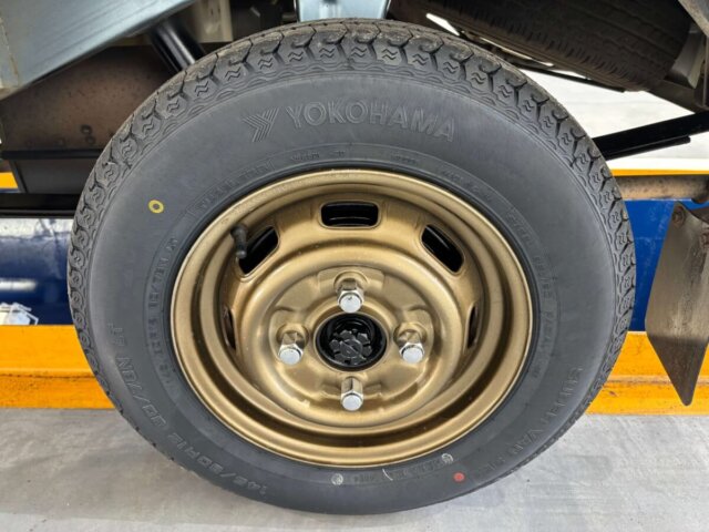 1998 DAIHATSU HIJET VAN