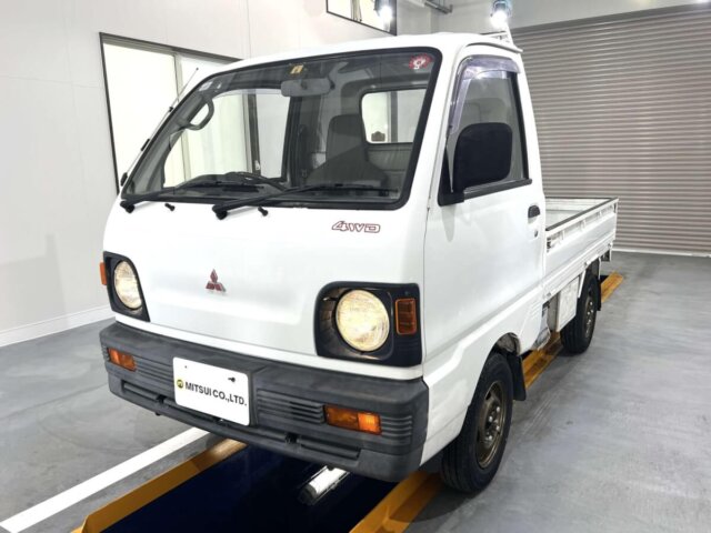 1991 MITSUBISHI MINICAB TRUCK