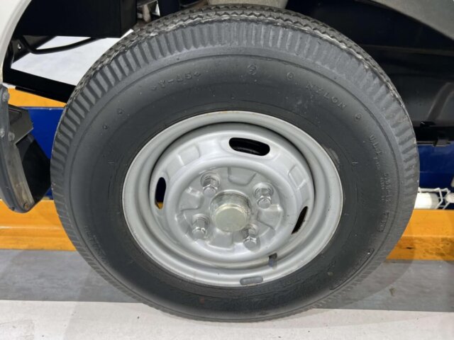 1998 MITSUBISHI MINICAB VAN