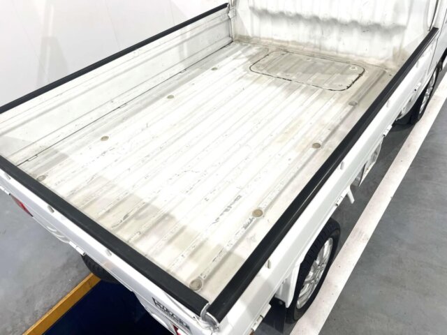 2000 DAIHATSU HIJET TRUCK