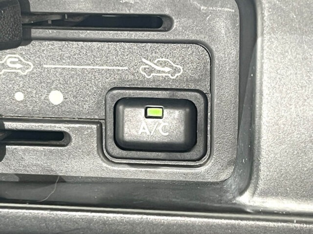 2000 DAIHATSU HIJET TRUCK