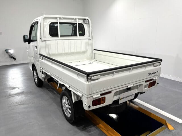 2017 DAIHATSU HIJET TRUCK