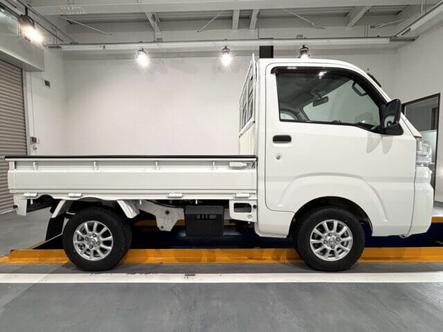 2017 DAIHATSU HIJET TRUCK