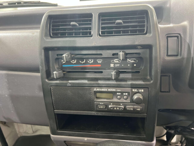 1998 MITSUBISHI MINICAB TRUCK