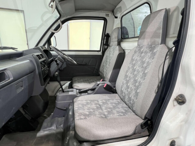 1998 MITSUBISHI MINICAB TRUCK