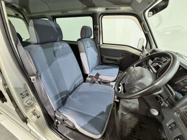 2009 SUBARU SAMBAR VAN